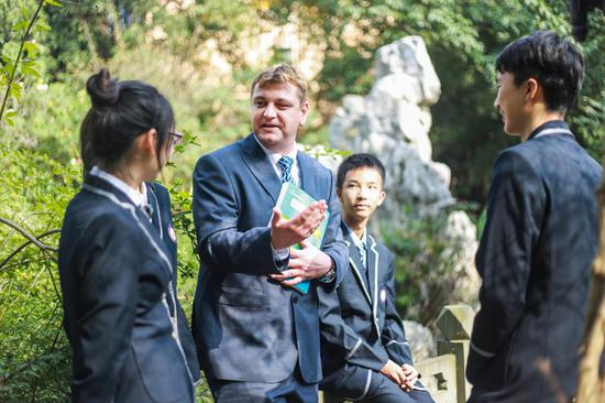 成都外国语学校AP课程中心的老师们