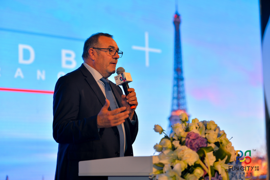 法国盖亚克市市长Patrice Gausserand