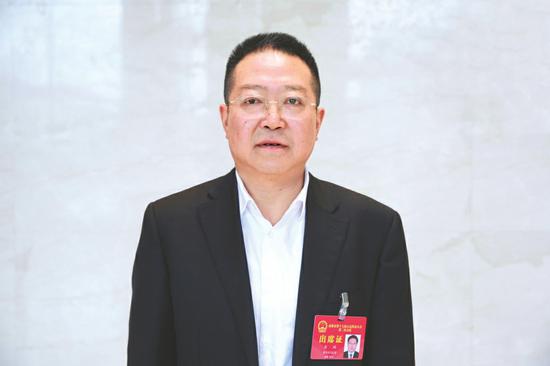 成都市人大代表、金牛区委书记金城。