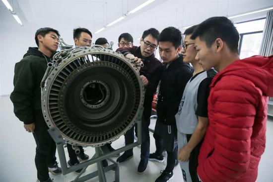 航空发动机实训室