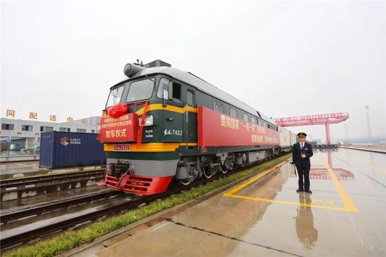 遂宁铁路货运专线通车 刘昌松/摄影