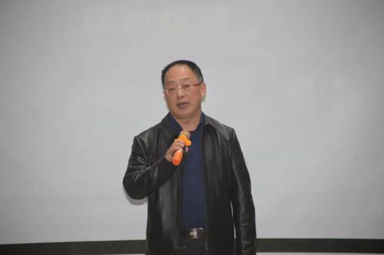 达州市传统文化促进会会长张春雷发言