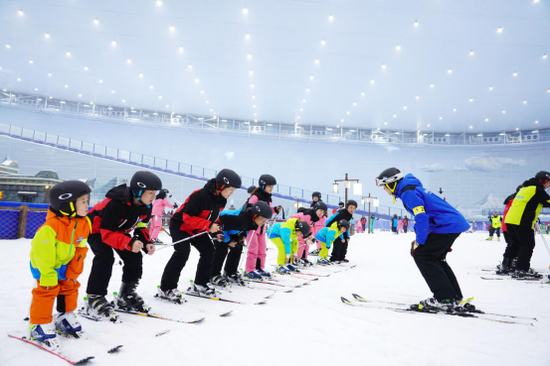 滑雪教练教学图
