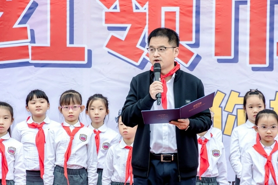 学校总校长陈麟祝福