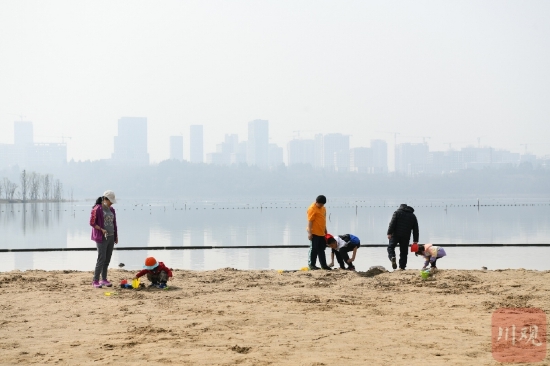 春光美 公园城市的幸福生活