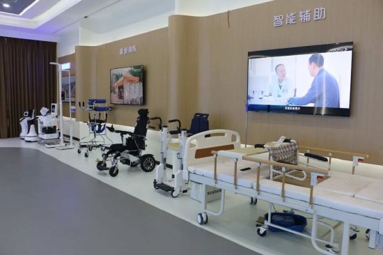 渠县虚拟智慧养老院内的智能设备