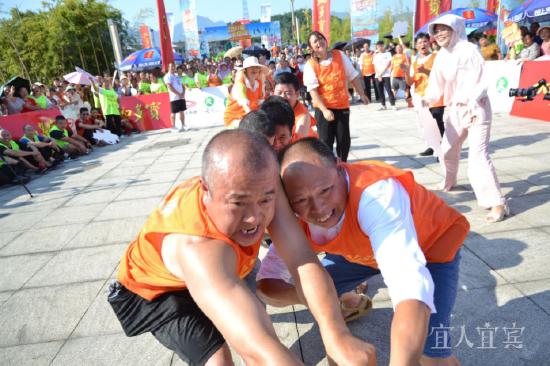 加多宝村奥会四川赛区活动走进长宁县双河镇