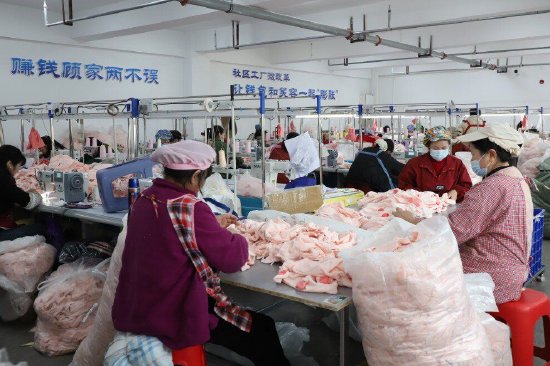 石莲花社区书香澜台小区社区工厂车间