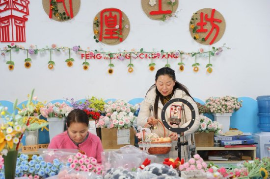 学员开通直播吸引更多的人参与