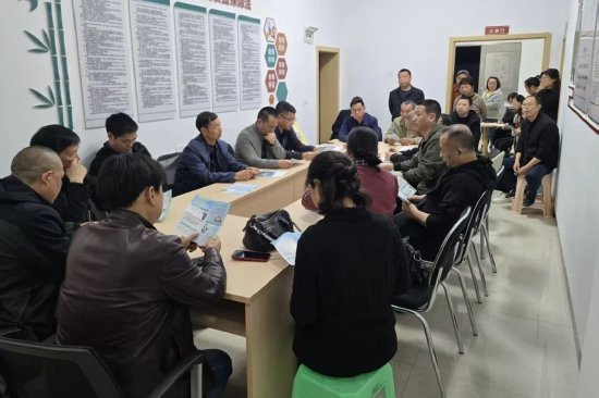 通过各种形式，全方位开展政策宣传与解读