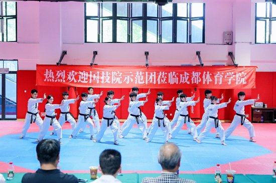 图片来源：成都市城北体育馆