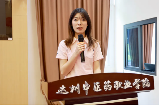 学生代表发言