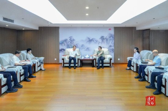 童梦到贵州磷化（集团）有限责任公司，与公司党委书记、董事长涂文胜座谈交流磷矿研发应用及无水氟化氢和磷石膏等相关项目。