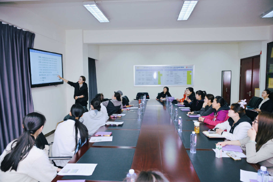 2026年成都市艺术体操教练员培训班圆满举行