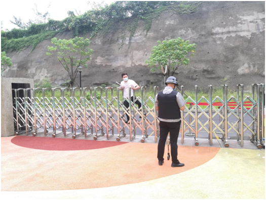 场景一:歹徒欲强行闯入园内