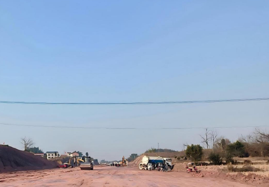 竹城大道二段（图片来源：县住建局）