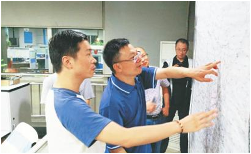 移动绵阳分公司领导筹划扶贫攻坚工作