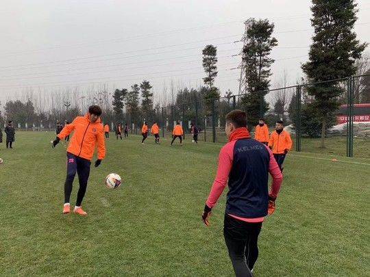 起死回生! 四川安纳普尔那压哨签字 中甲资格保住了