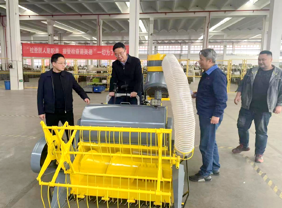在瑜欣平瑞電子股份有限公司實地體驗公司農機產品