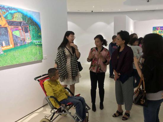 “花溪河——五彩基金重庆教学基地展”开幕式现场