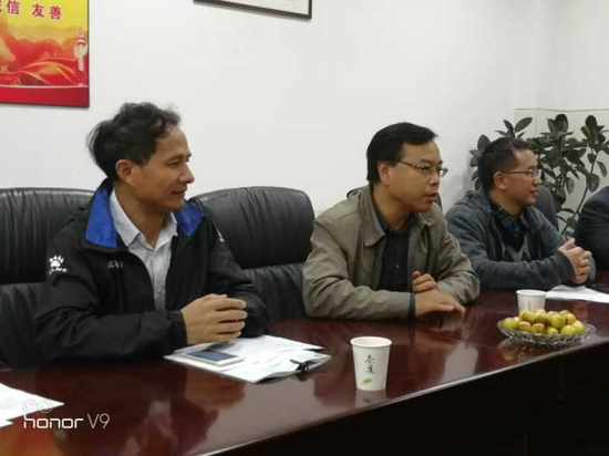 列五工会副主席文华老师在交流发言