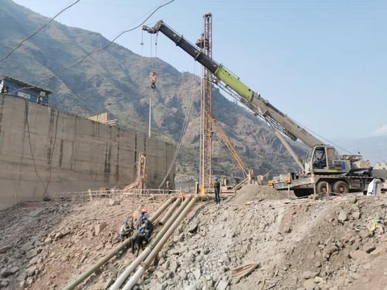 金沙电站三期基坑抽水施工