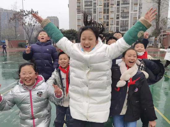 龙江路小学中粮祥云分校