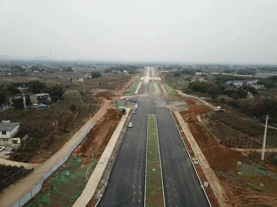 白鶴西路施工現場