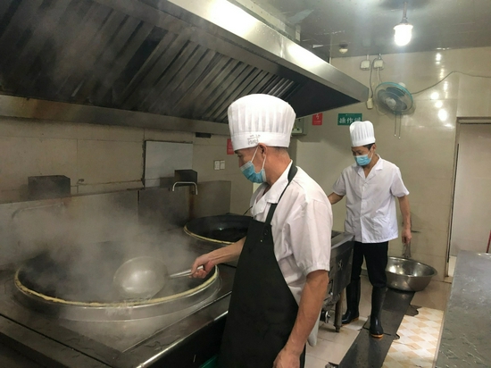 厨房供应,正常运转