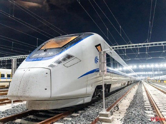 ▲CRH1E-1061卧铺动车组