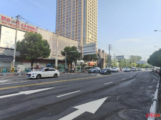 ▲恢复双向通行的九里堤路段