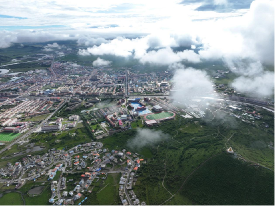 （红原县城新貌）