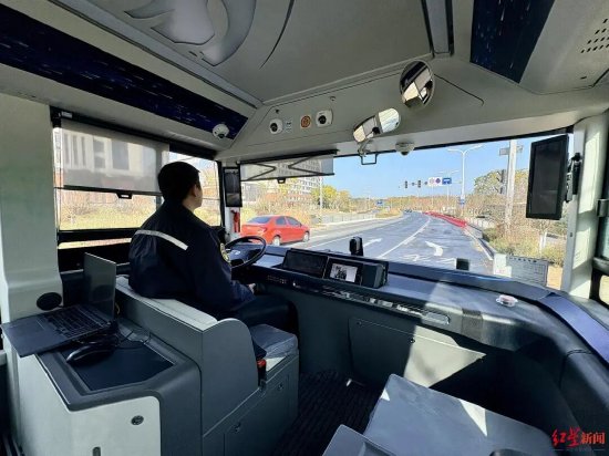 ▲成都自动驾驶公交1号线