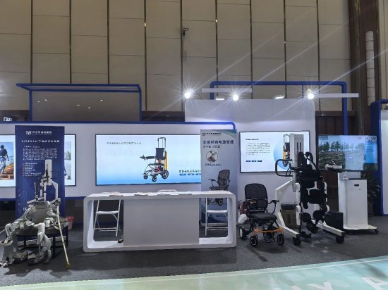 布法罗机器人科技（成都）有限公司推出的智能康复类产品。