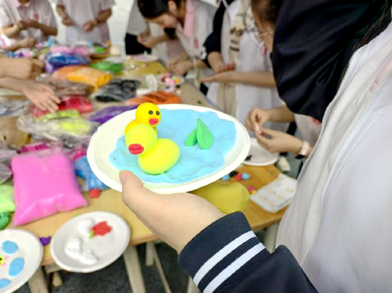 学生轻粘土DIY作品