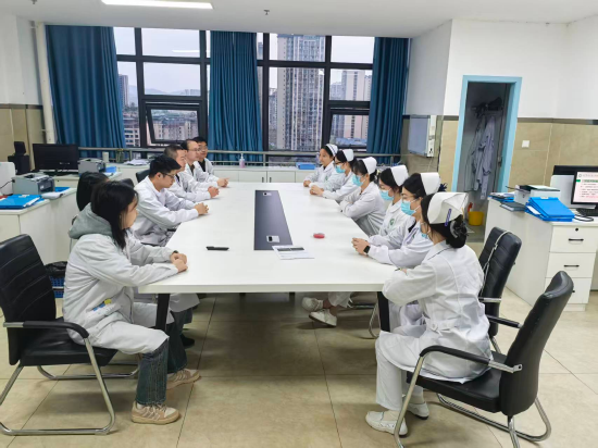 肖松林加强自身学习并组织科室开展常态化学习