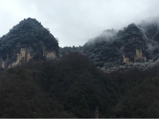 光雾山镇风光