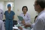 中国首例子宫移植手术：母亲子宫移给女儿