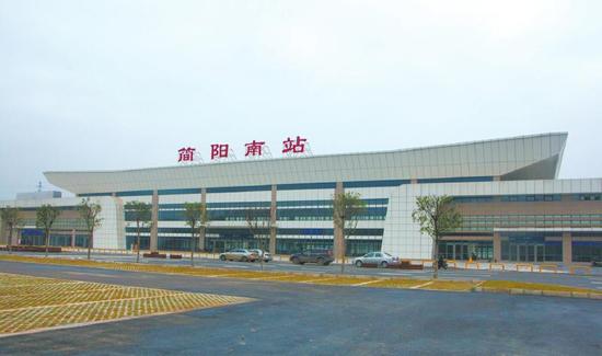 高铁遇上新机场 简阳成天府第一站