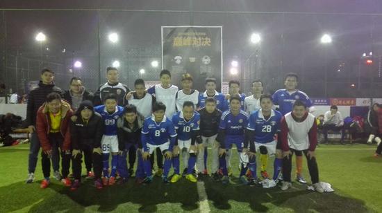 成都举行新春贺岁杯七人制足球赛