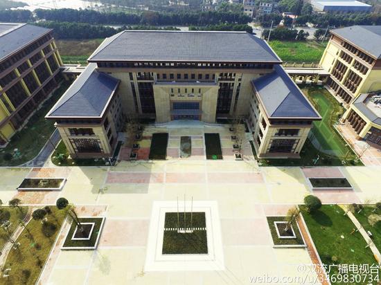 图书馆航拍图