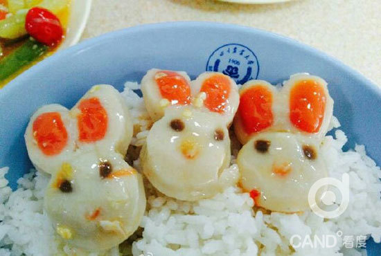 四川高校食堂现最萌菜品 学生:舍不得吃