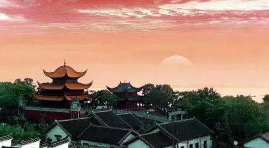就是要养眼!五一自驾游一起去看美女