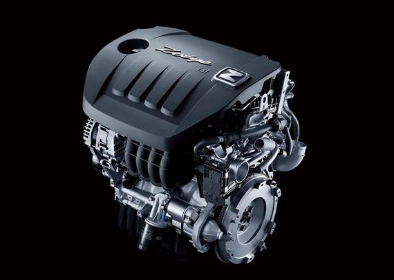 众泰SR7首次亮相德阳 成都飞博现车供应_成都