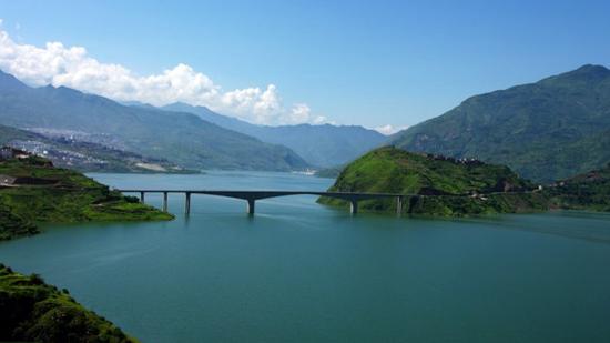 完爆朋友圈的五一户外游攻略_新浪四川_新浪网