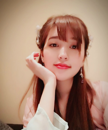 金莎晒古装美照 变身古典美人