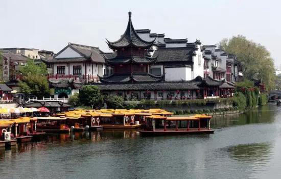 吃货自驾必去! 国内11条美食老街盘点_成都汽