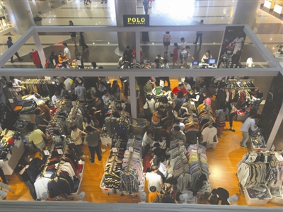 POLO SPORT五一销售现场