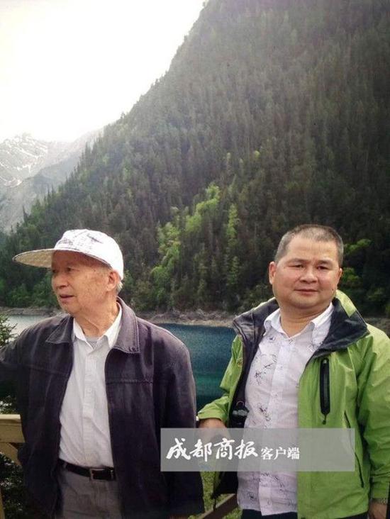 九寨沟景区风吹倒大树 2名游客被砸中身亡