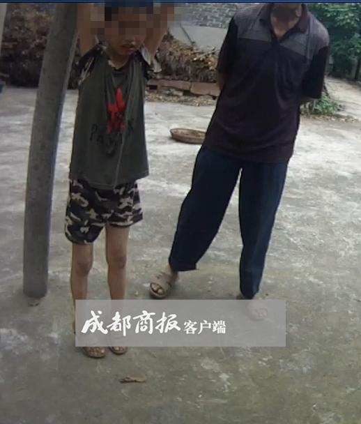 少年偷葡萄被吊葡萄架下 邻居劝说反遭扇耳光